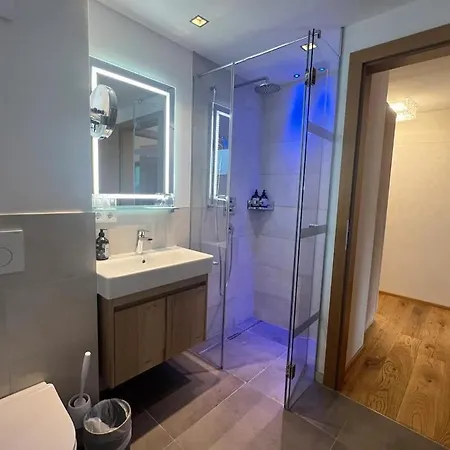 4br Penthouse In Luis - What'app - 0034-635-520-036 - For Reservations! Kaprun